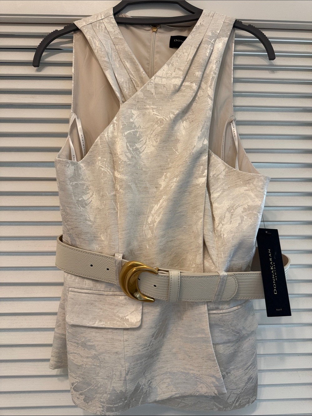 Donna Karan Ivory Textured Sleeveless Top with Gold Buckle Belt